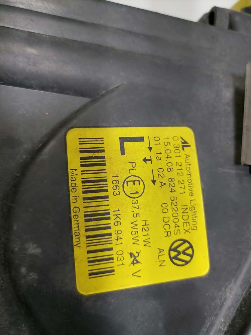 VW Golf 5 1K original Xenonscheinwerfer vorn links Bj.2008 VW Golf 5 1K original Xenonscheinwerfer vorn links Bj.2008